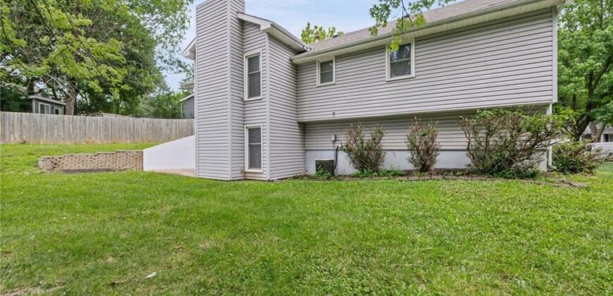 6215 NW 65th Street, Kansas City, MO 64151