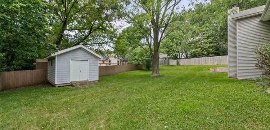 6215 NW 65th Street, Kansas City, MO 64151