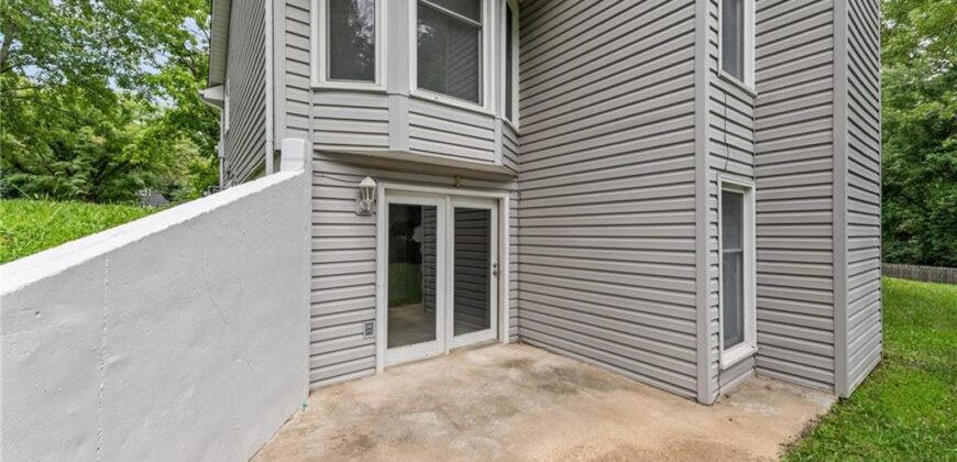 6215 NW 65th Street, Kansas City, MO 64151