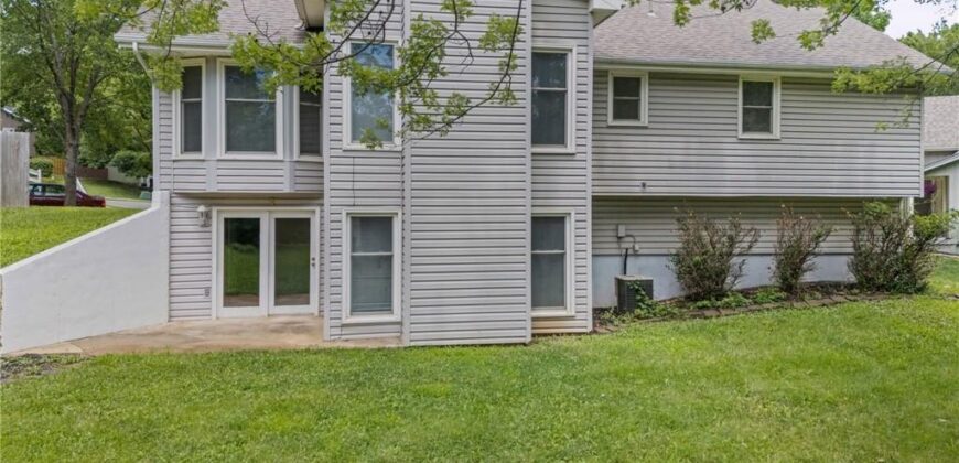 6215 NW 65th Street, Kansas City, MO 64151