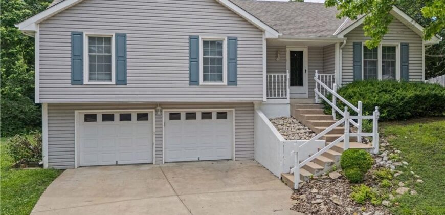 6215 NW 65th Street, Kansas City, MO 64151
