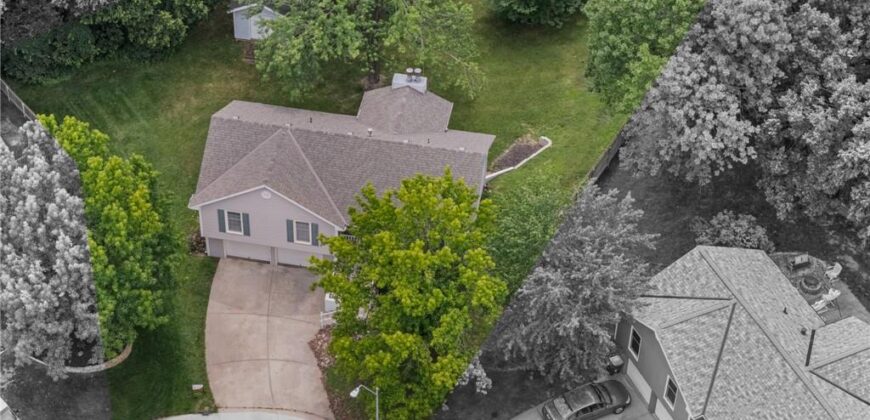6215 NW 65th Street, Kansas City, MO 64151