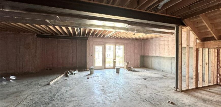 8211 NW 90TH Terrace, Kansas City, MO 64153