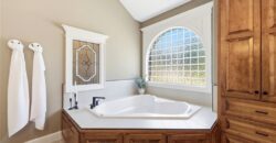 15614 Quail Ridge Drive, Smithville, MO 64089