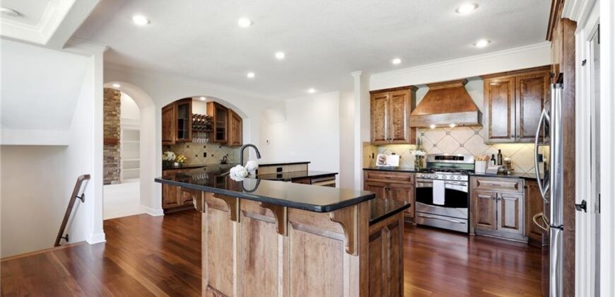 15614 Quail Ridge Drive, Smithville, MO 64089