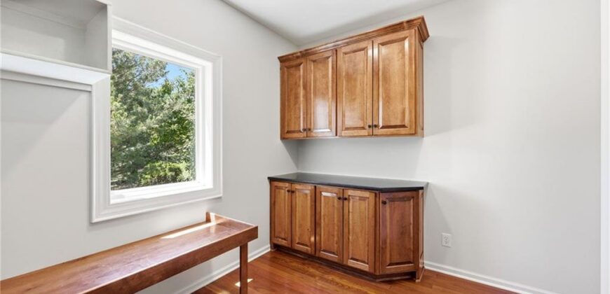 15614 Quail Ridge Drive, Smithville, MO 64089