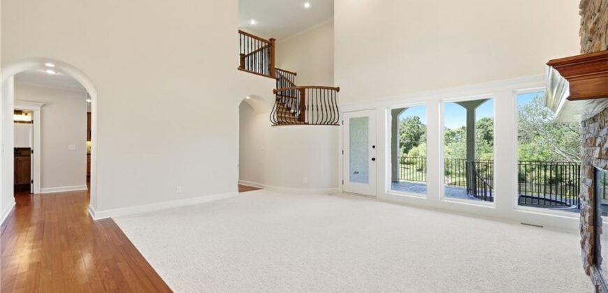 15614 Quail Ridge Drive, Smithville, MO 64089