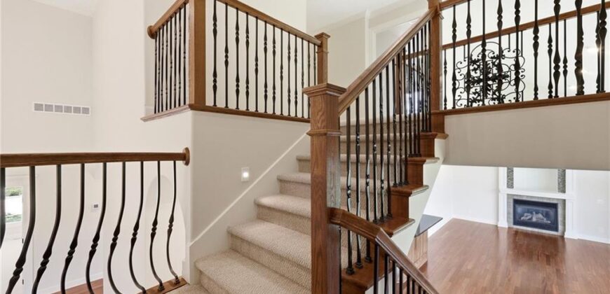 15614 Quail Ridge Drive, Smithville, MO 64089
