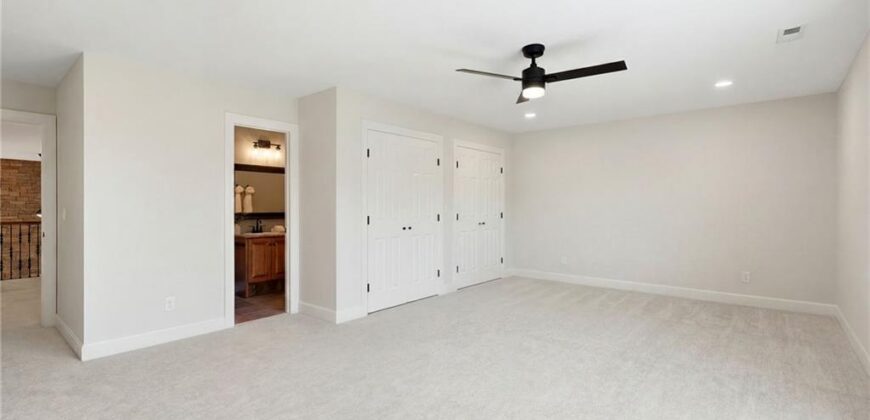 15614 Quail Ridge Drive, Smithville, MO 64089