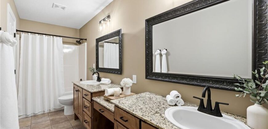 15614 Quail Ridge Drive, Smithville, MO 64089
