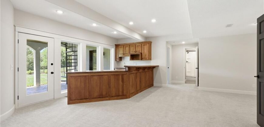 15614 Quail Ridge Drive, Smithville, MO 64089