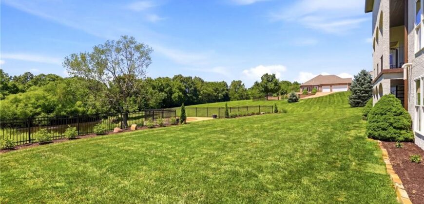 15614 Quail Ridge Drive, Smithville, MO 64089