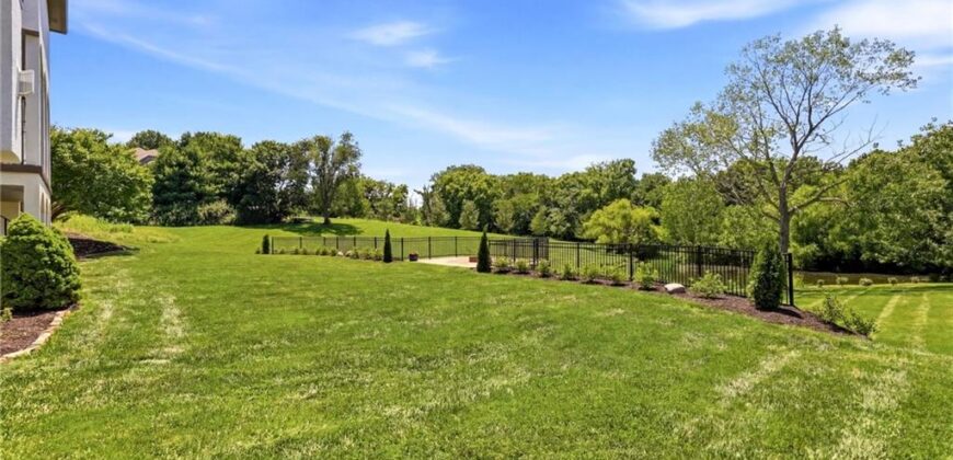 15614 Quail Ridge Drive, Smithville, MO 64089