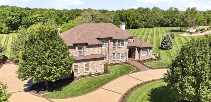 15614 Quail Ridge Drive, Smithville, MO 64089