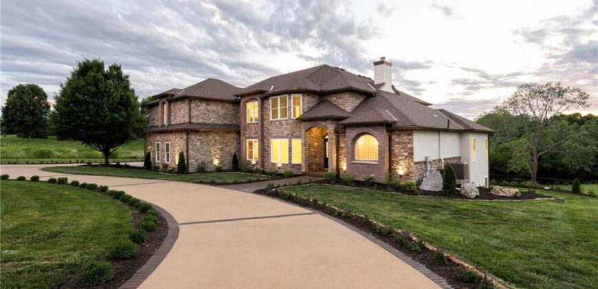 15614 Quail Ridge Drive, Smithville, MO 64089
