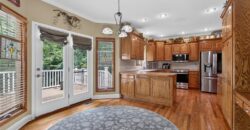 10402 NW River Hills Drive, Parkville, MO 64152