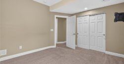 10402 NW River Hills Drive, Parkville, MO 64152