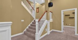 10402 NW River Hills Drive, Parkville, MO 64152