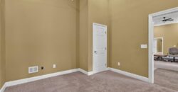 10402 NW River Hills Drive, Parkville, MO 64152