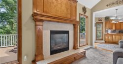 10402 NW River Hills Drive, Parkville, MO 64152