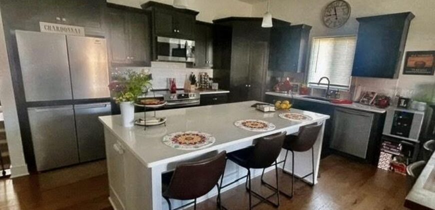 7430 Chambers Court, Kansas City, MO 64152