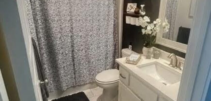 7430 Chambers Court, Kansas City, MO 64152