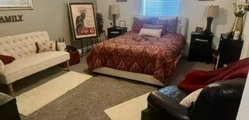 7430 Chambers Court, Kansas City, MO 64152