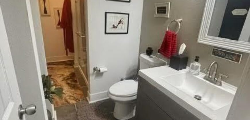 7430 Chambers Court, Kansas City, MO 64152