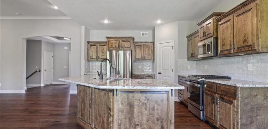 10308 N Corrington Avenue, Kansas City, MO 64156