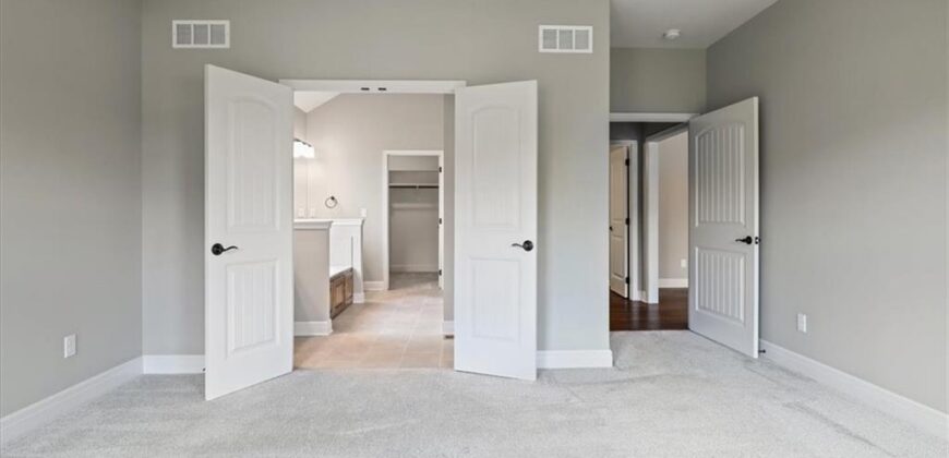 10308 N Corrington Avenue, Kansas City, MO 64156