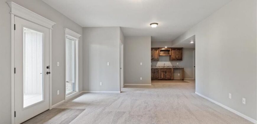 10308 N Corrington Avenue, Kansas City, MO 64156