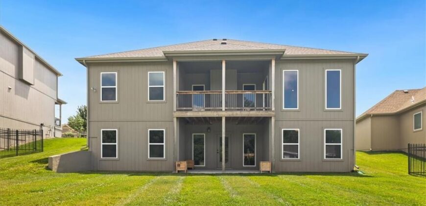 10308 N Corrington Avenue, Kansas City, MO 64156