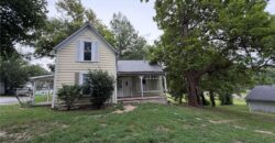 411 E 2nd Street, Dearborn, MO 64439