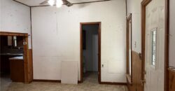 411 E 2nd Street, Dearborn, MO 64439