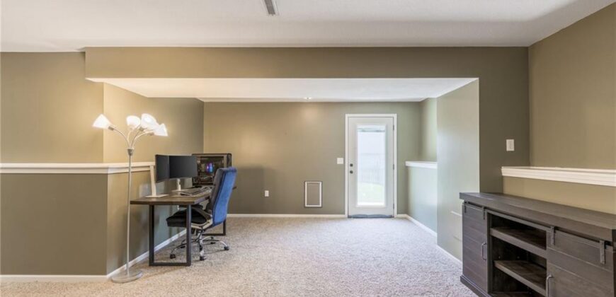 14609 N Derby Road, Smithville, MO 64089