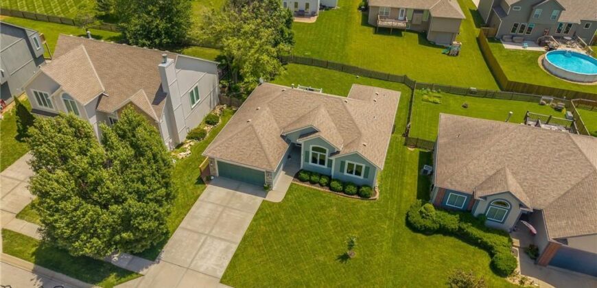 14609 N Derby Road, Smithville, MO 64089