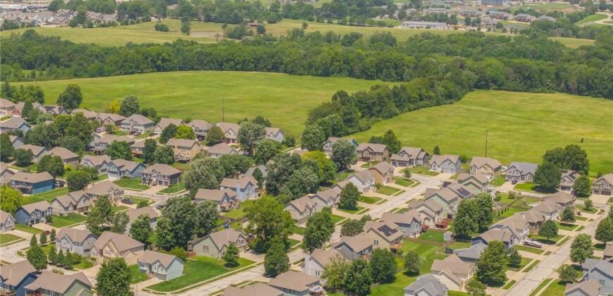14609 N Derby Road, Smithville, MO 64089