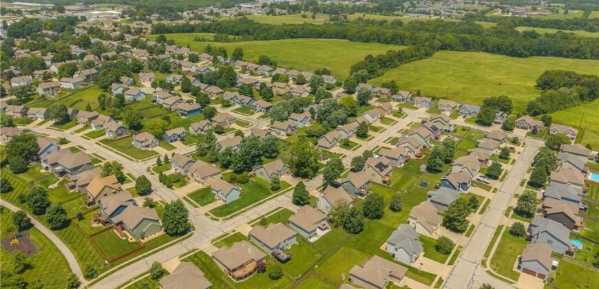 14609 N Derby Road, Smithville, MO 64089