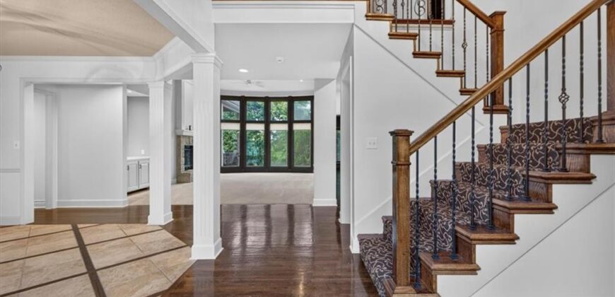 5502 Spinnaker Pointe N/A, Parkville, MO 64152