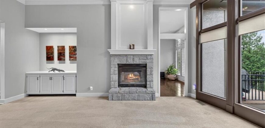 5502 Spinnaker Pointe N/A, Parkville, MO 64152