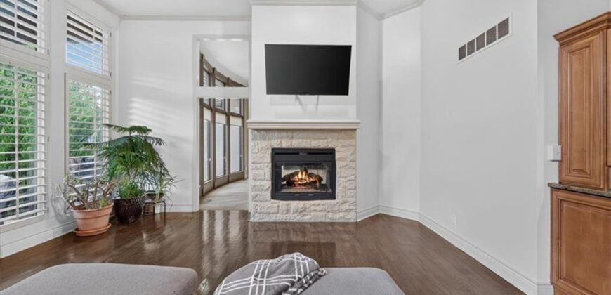 5502 Spinnaker Pointe N/A, Parkville, MO 64152