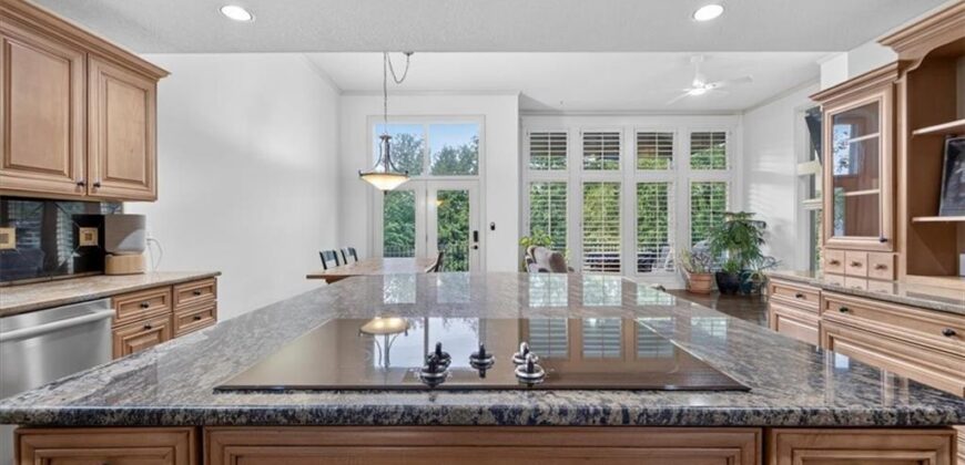 5502 Spinnaker Pointe N/A, Parkville, MO 64152