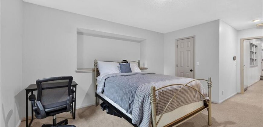5502 Spinnaker Pointe N/A, Parkville, MO 64152