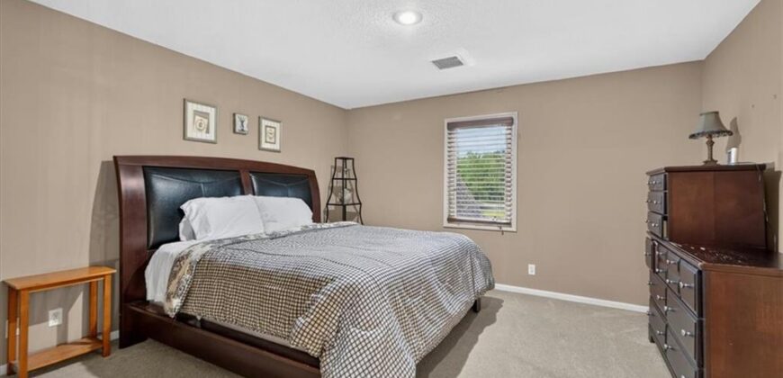 5502 Spinnaker Pointe N/A, Parkville, MO 64152