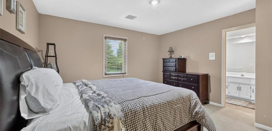 5502 Spinnaker Pointe N/A, Parkville, MO 64152