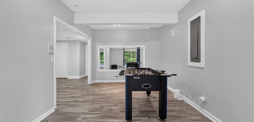 5502 Spinnaker Pointe N/A, Parkville, MO 64152