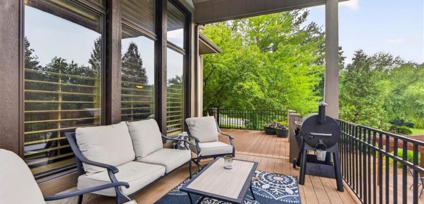 5502 Spinnaker Pointe N/A, Parkville, MO 64152