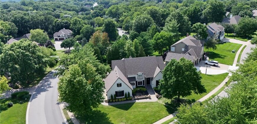 5502 Spinnaker Pointe N/A, Parkville, MO 64152