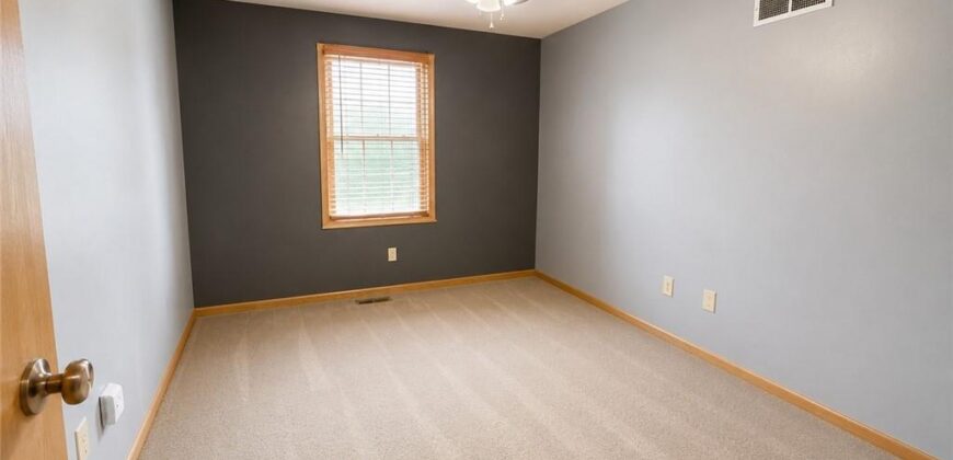 6215 N MERCIER Street, Kansas City, MO 64118