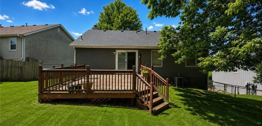 6215 N MERCIER Street, Kansas City, MO 64118